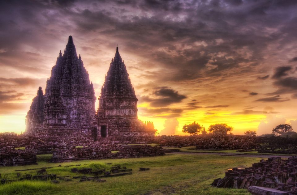 Yogyakarta : Water Castle, Sultan Palace & Temples - Inclusions and Services Provided