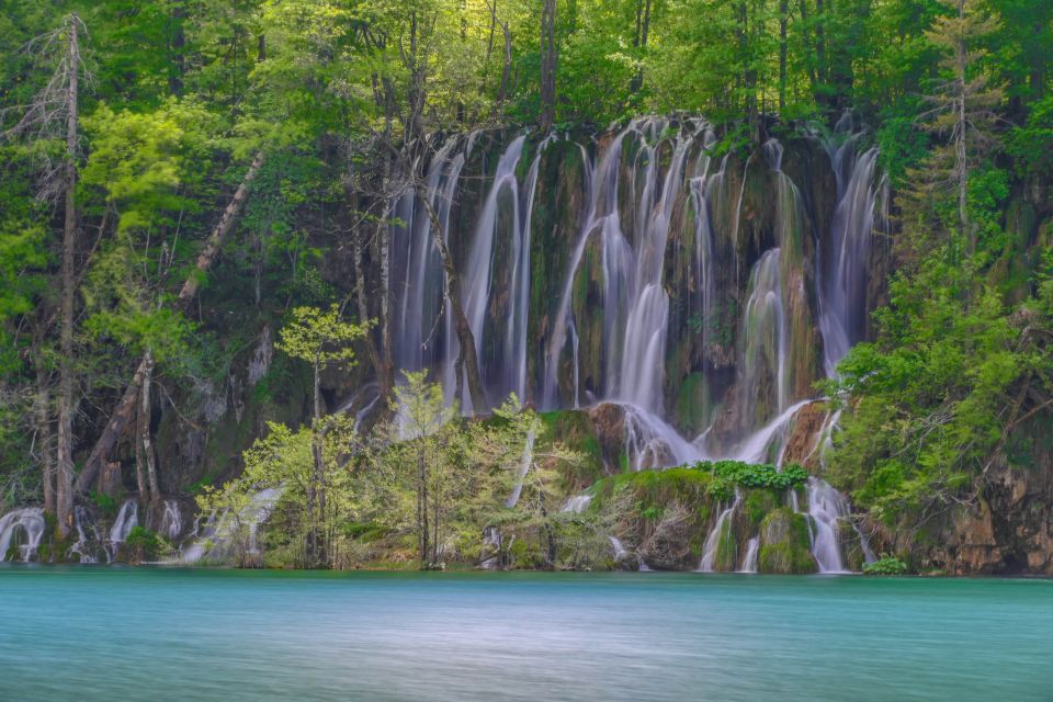 Zadar: Plitvice Lakes Guided Day Tour With Tickets - Full Description