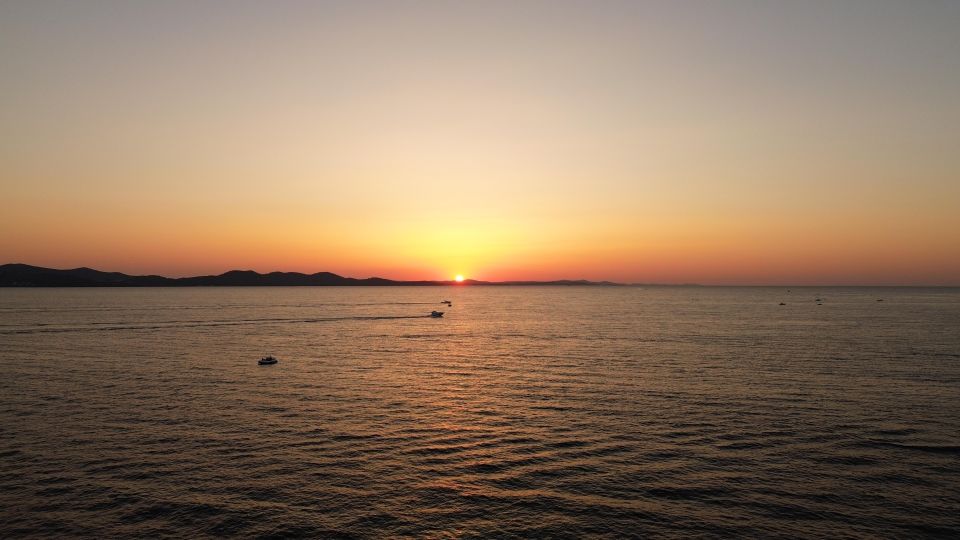 Zadar: Sunset Boat Tour With Drinks - Location Features