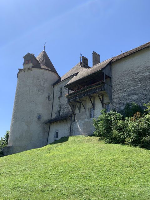 Zurich: Gruyères Castle, Cheese, Chocolate Private Day Tour - Experience Highlights