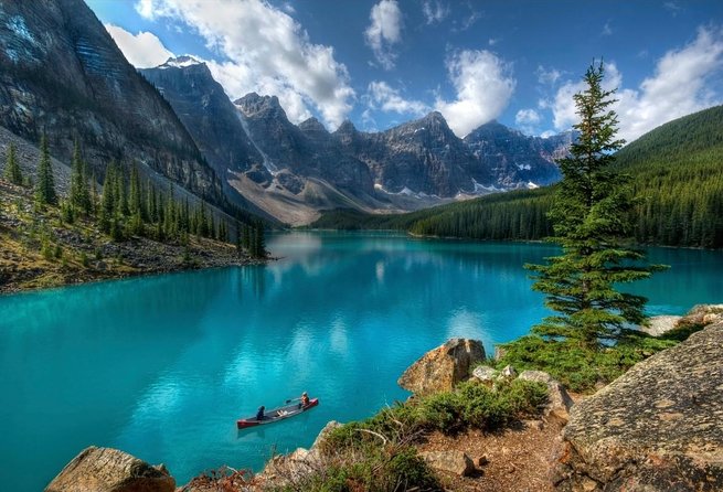 4-7 Hours Private Guided Tour in Lake Moraine and Lake Louise - Key Points