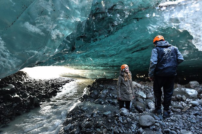 4 Day Blue Ice Cave, South Coast, Golden Circle, Snæfellsnes & Northern Lights - Key Points