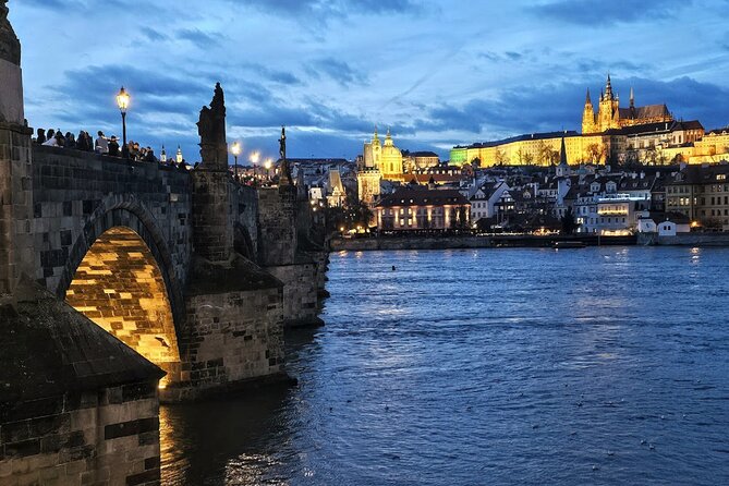 4 Hours Private Walking Tour in Prague - Key Points