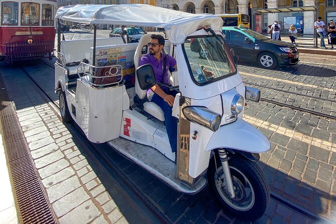 1.5 Historical Tour Lisbon Center and Viewpoints (Private TukTuk) - Inclusions and Logistics Details