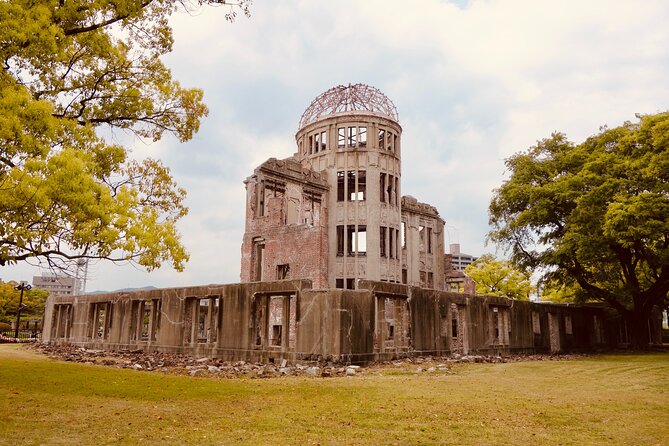 1-Day Private Sightseeing Tour in Hiroshima and Miyajima Island - Common questions