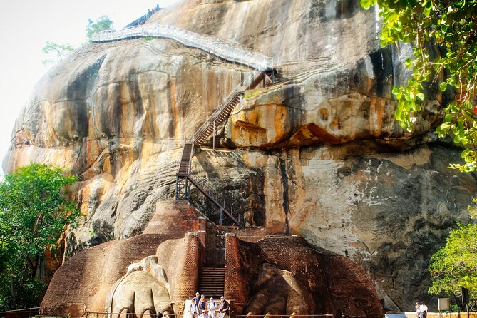 15-Day Tour in Sri Lanka With Private Driver - Entrance Fees to Attractions