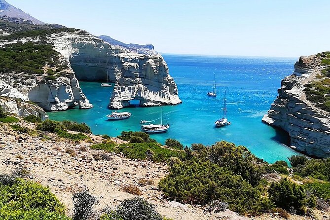 15 Days Relaxing Tour to Milos, Mykonos, Santorini & Athens - Meeting and Pickup Information