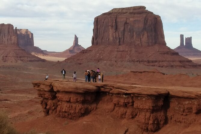 2.5 Hours Monument Valley Historical Sightseeing Tour by Jeep - Additional Information and Assistance