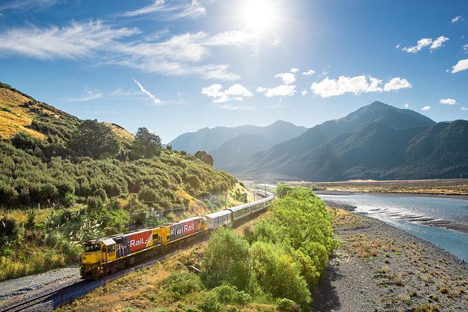 2 Day West Coast Glaciers and TranzAlpine Train: Christchurch to Queenstown - TranzAlpine Train Experience