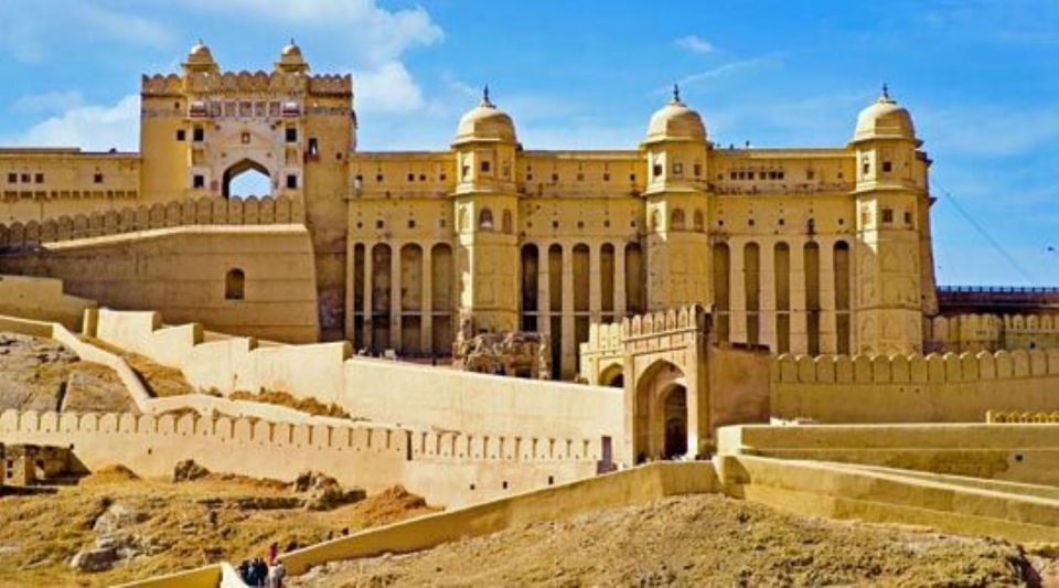 2 Days Pink City Jaipur Sightseeing Tour by Tuk Tuk - Key Landmarks