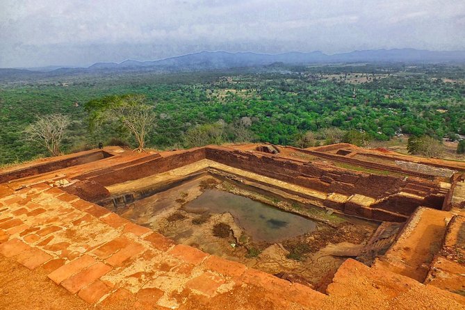 3 Day SriLanka Cultural Tour:Dambulla/ Sigiriya/ Polonnaruwa / Minneriya/ Kandy - Wildlife Safari at Minneriya National Park