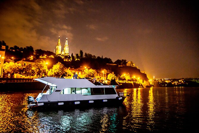 3-hours Prague Private Boat Cruise Beer or Prosecco Unlimited - Common questions