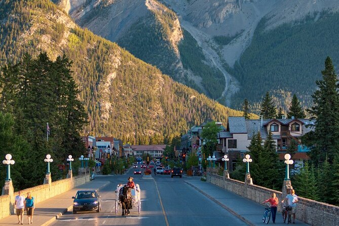 3Day Rockies Tour-Jasper Banff Icefield JohnstonCanyon 3Lakes - Traveler Requirements
