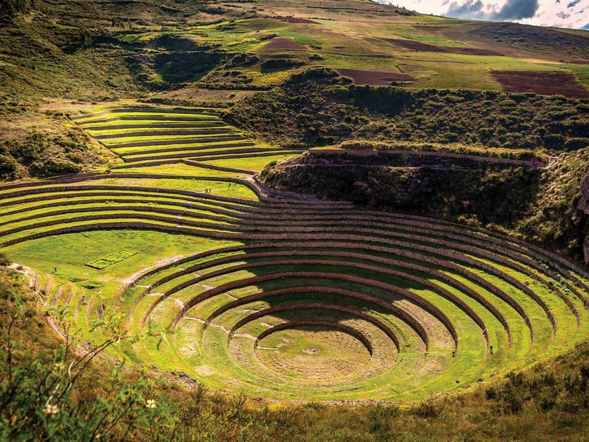 4Day - Cusco-Sacred ValleyMaras-MorayMachu PicchuHotel 4 - Daily Itinerary