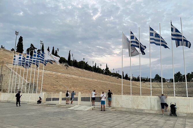 5 Hour Walking Tour in Athens With Local Guide - Common questions