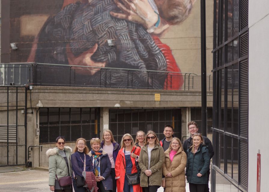 Aberdeen: Private Street Art Guided Walking Tour - Selecting Participants and Date