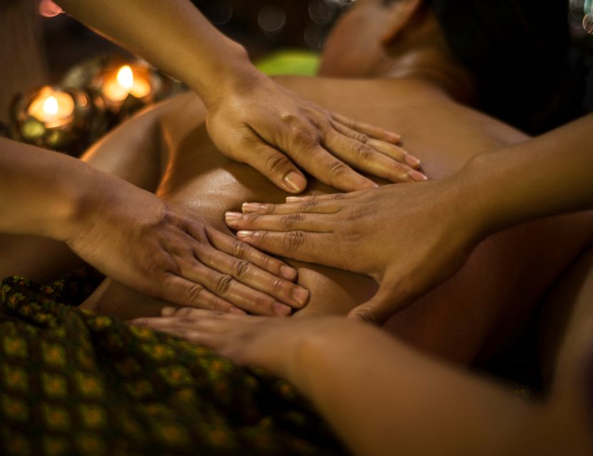 Agadir : Get a 4-Hand Massage - Synchronized Movements for Deep Relaxation