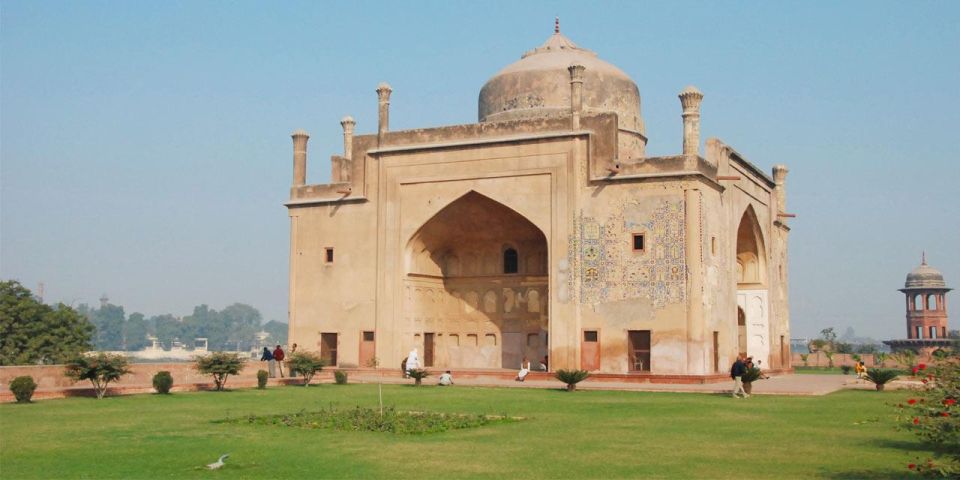 Agra Hidden Gems Heritage Walking Tour - Experience Highlights