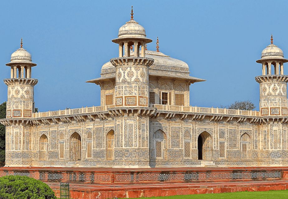 Agra: Private Taj Mahal And Agra Fort Guided Tour by Car - Starting/Pickup Location