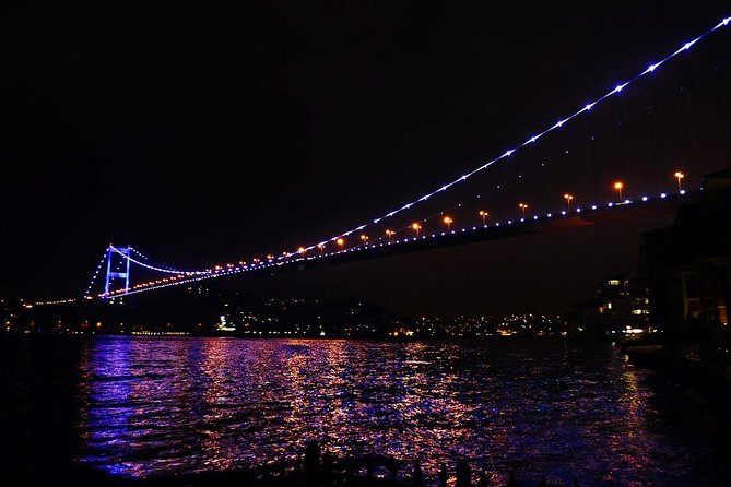 All Inclusive Moonlight Dinner Cruise on The Bosphorus - Social Proof and Visuals
