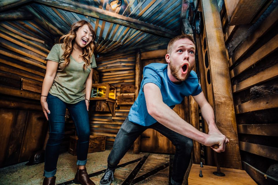 American Dream: 1-Hour Escape Room Adventure - Participant and Date Selection