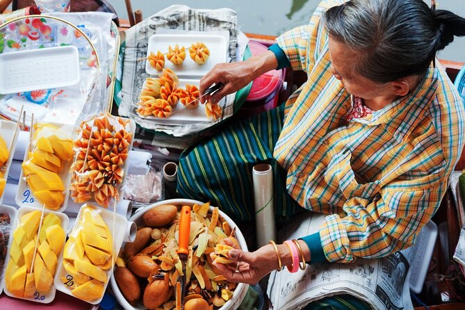 Amphawa Floating Market & Maeklong Railway Train Market Tour - Traveler Reviews