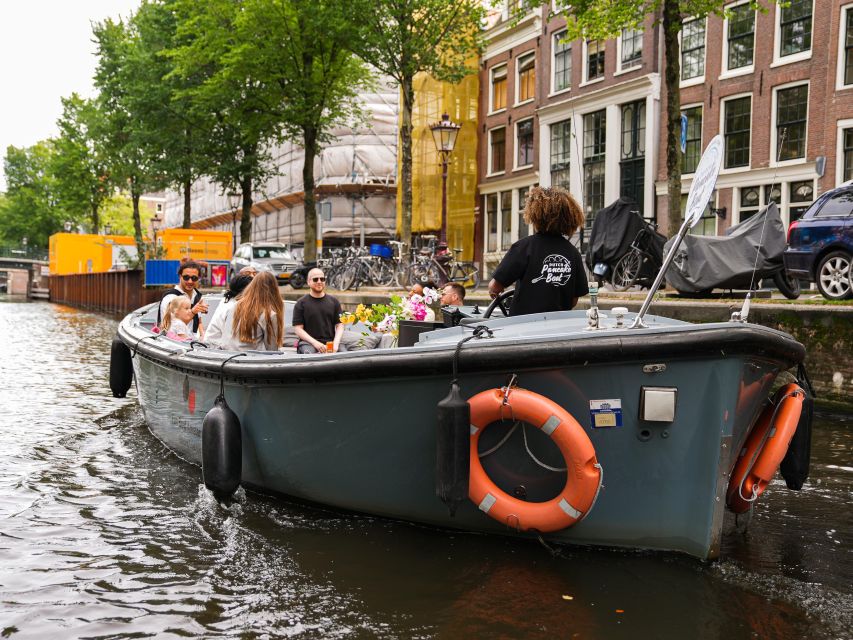 Amsterdam: Canal Cruise With Dutch Pancakes and Drinks - Inclusions