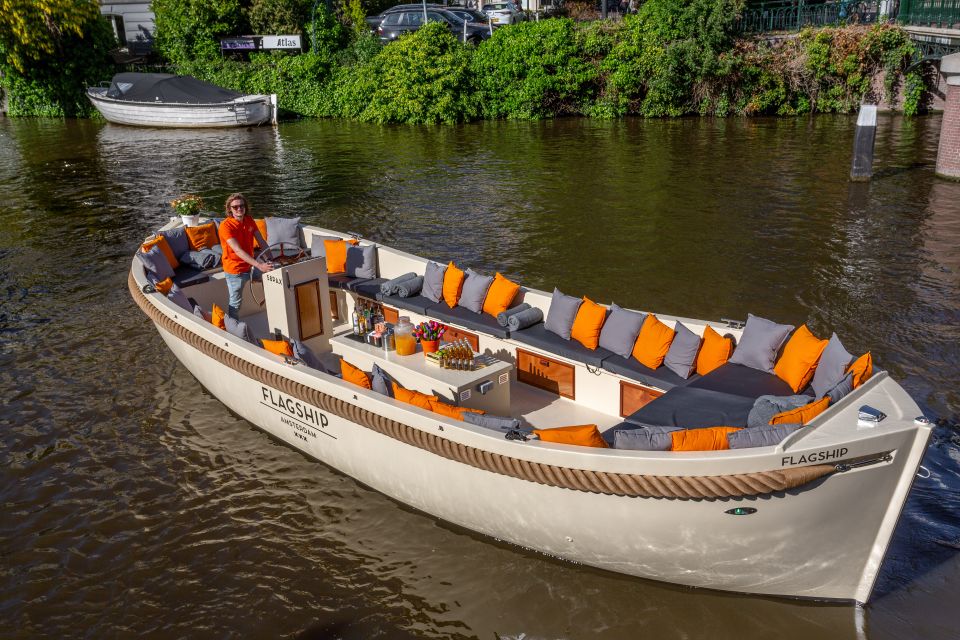 Amsterdam: Private Cruise With Drinks & Pizza or Burger - Inclusions & Amenities
