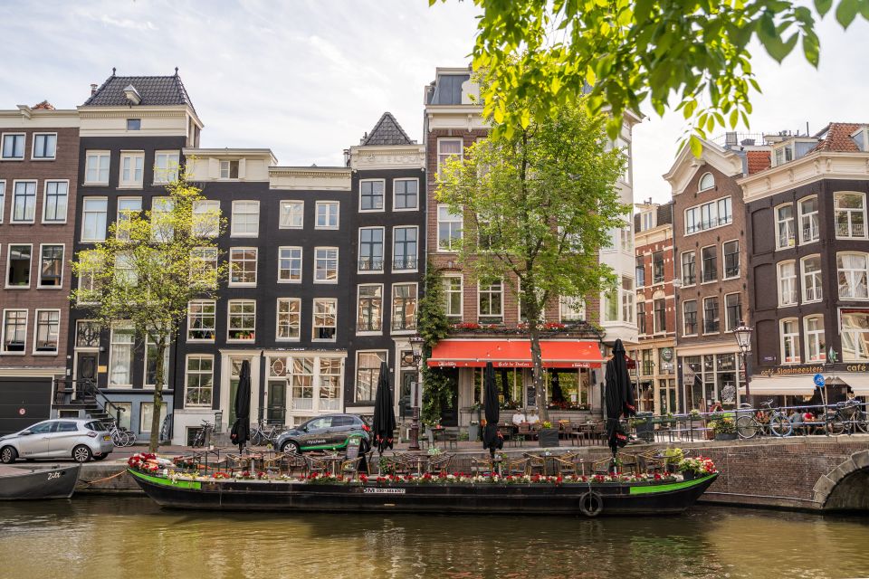 Amsterdam: Walking Tour With Dutch Pancake Lunch - Inclusions Provided