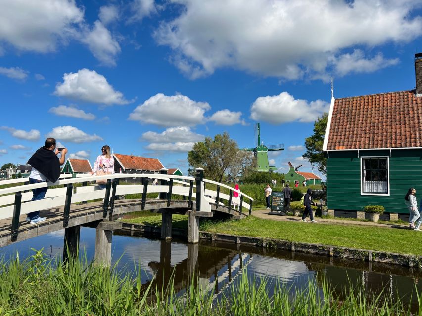 Amsterdam: Zaanse Schans & Giethoorn Guided Combo Tour - Exploring Zaanse Schans Attractions