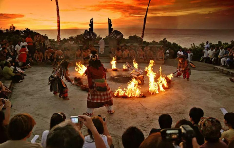 Bali: Uluwatu Temple Sunset & Kecak Fire Dance Show Tour - Kecak Fire Dance Show Details
