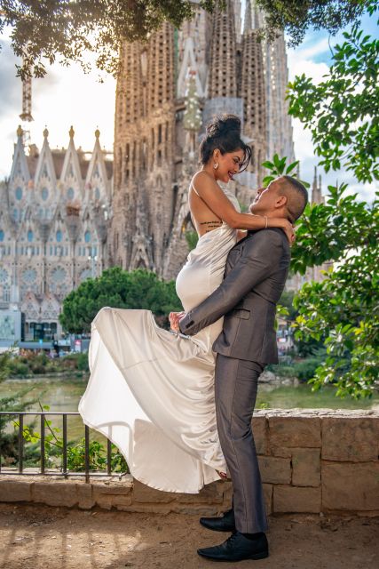 Barcelona: Romantic Photoshoot for Couples - Customer Reviews