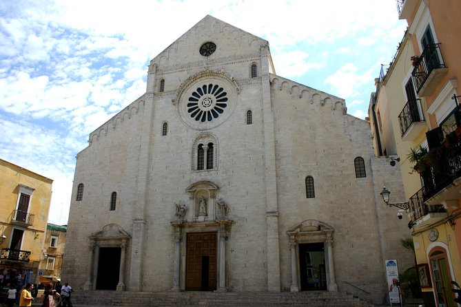 Bari Walking Tour in Small Group - Booking Information