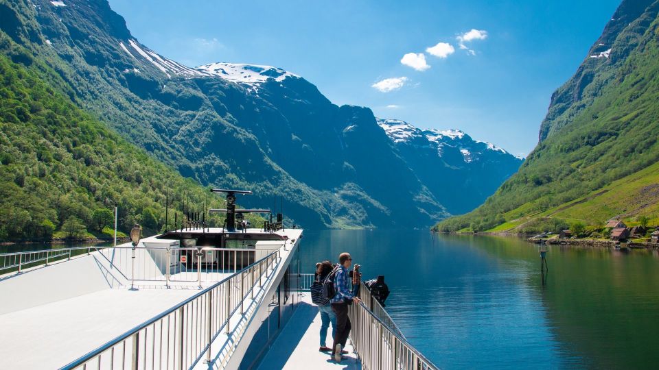 Bergen: Guided Full-Day Tour to Naeröyfjord and Flåm Railway - Starting Point and Scenic Stops