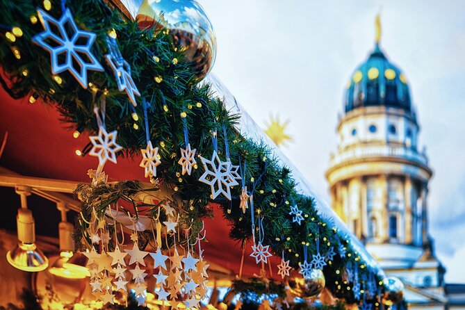 Berlin Christmas Magic: Enchanting Holiday Tour & Traditions - Enchanting Christmas Lights and Decorations