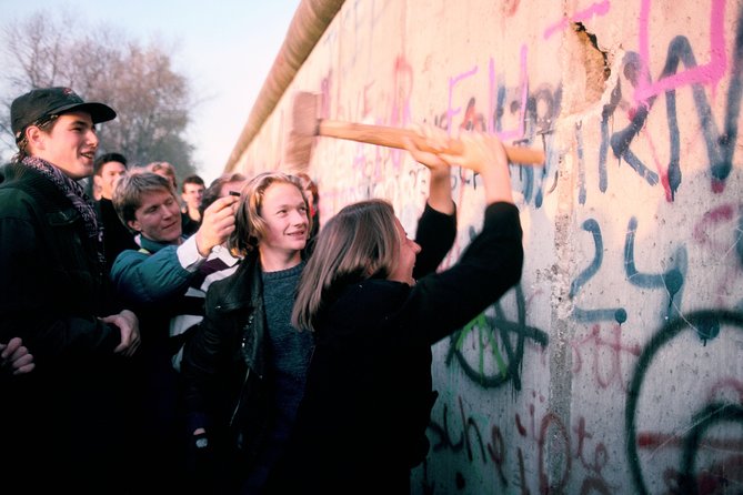 Berlin Wall - Destinies, Heroes & Love Stories - Impact on Modern Society