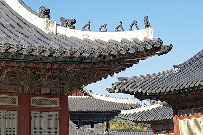 Best Walking Tour to Gyeongbok Palace N Bukchon With Expert - Common questions