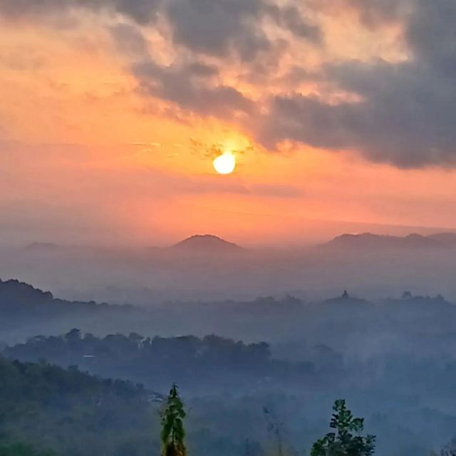 Borobudor Sunrise : From Setumbu Hill and Prambanan Temple - Sunrise Experience and Views