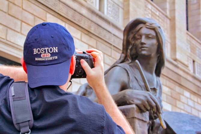 Bostons Architectural Landmarks, History Photo Walking Tour (Small Group) - Visitor Experience