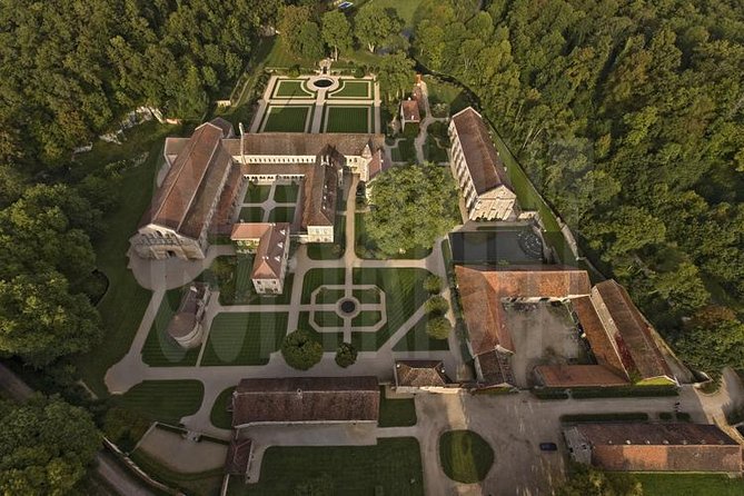 BURGUNDY: VEZELAY & FONTENAY ABBEY - Private Day Trip From Paris by Train - Gastronomic Experience in Burgundy