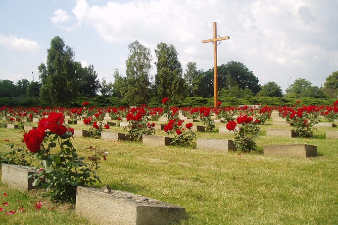 Bus Tour to Terezín From Prague - Tour Highlights and Inclusions