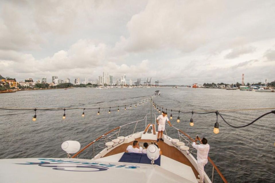 Cartagena: Dinner on Catamaran in the Bay - Cancellation Policy