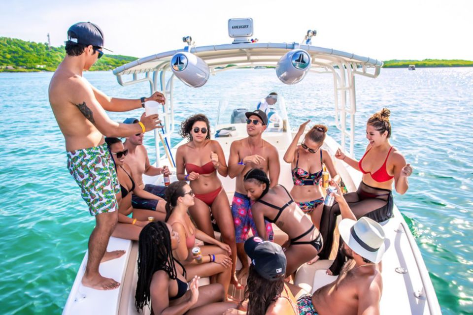 Cartagena: Party Boat to Cholon Island With Open Bar & Lunch - Party Boat Amenities