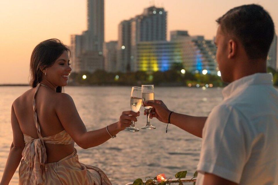 Cartagena: Sunset Tour La Romantica Up To 2 People - Pricing and Availability