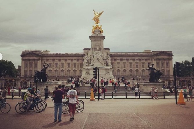 Change of the Guard Royal Walk & Photo Oportunities - Traveler Photos