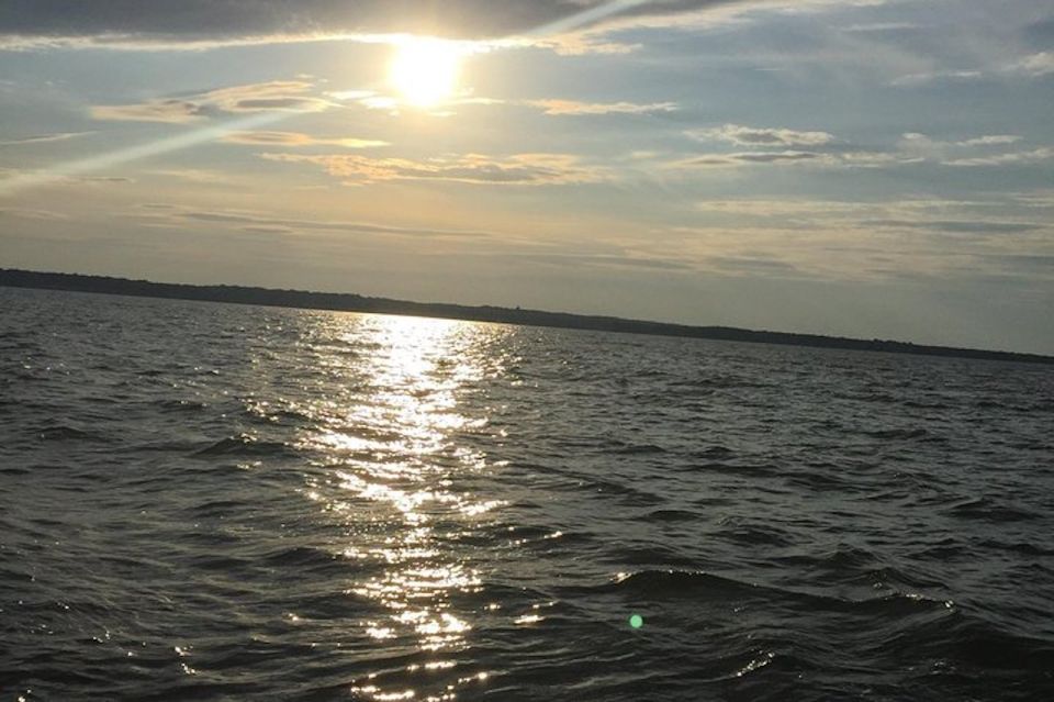 Chesapeake Beach: Sunset Sailing Cruise With Snacks - Full Description