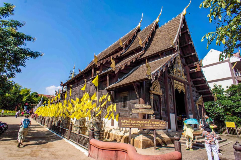 Chiang Mai: Ancient Temples Guided Spanish Tour - Tour Logistics