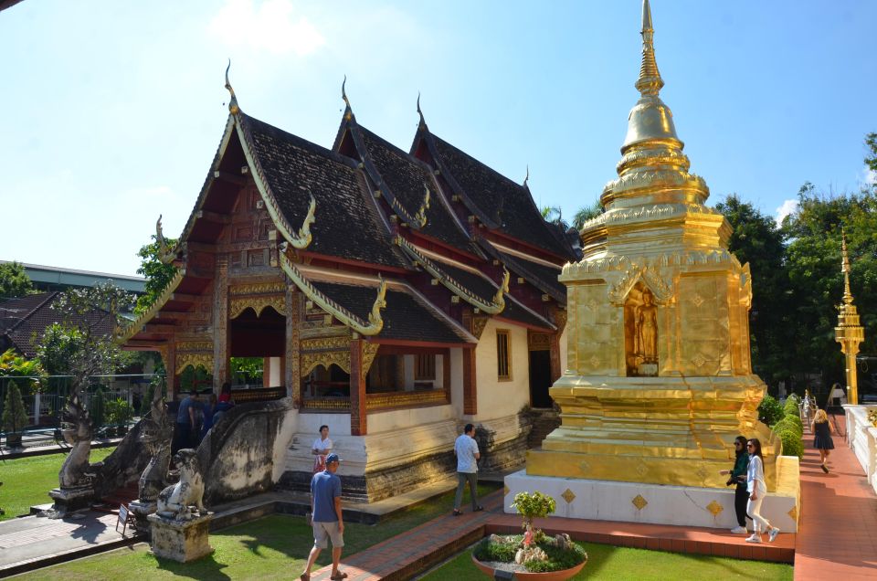 Chiang Mai: Historical and Cultural Highlights Walking Tour - Full Description