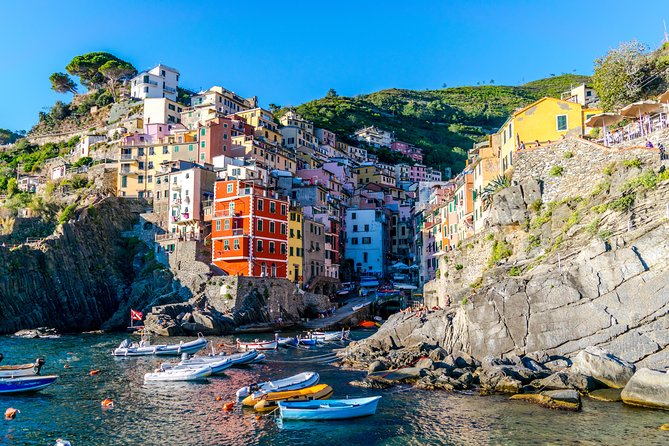 Cinque Terre Tour With Limoncino Tasting From La Spezia Train Station - Reviews and Tour Availability