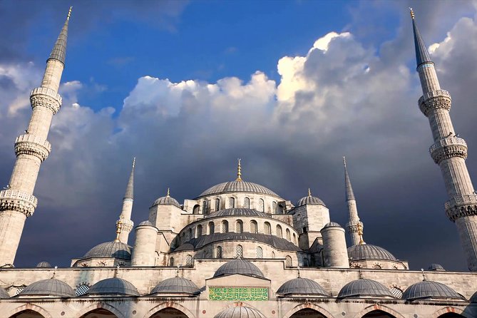 Classic Istanbul Tour Blue Mosque, Hippodrome, Hagia Sophia and Topkapi Palace - Topkapi Palace Exploration